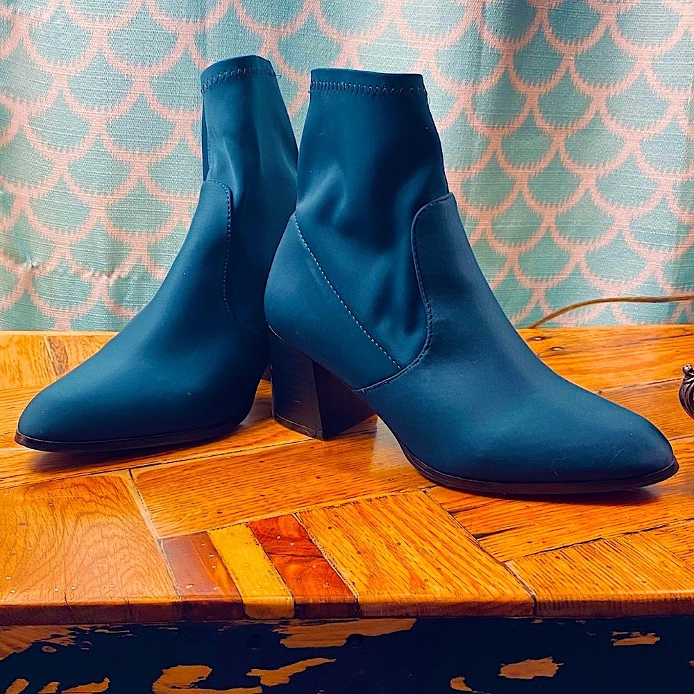 Cerulean Blue Wide-fit Booties - Picture 2 of 9